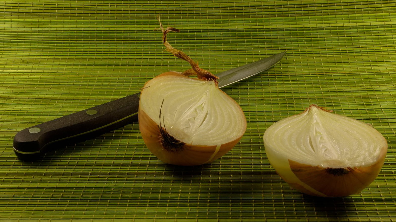 Easy recipes for travel 1 Chop those onions!