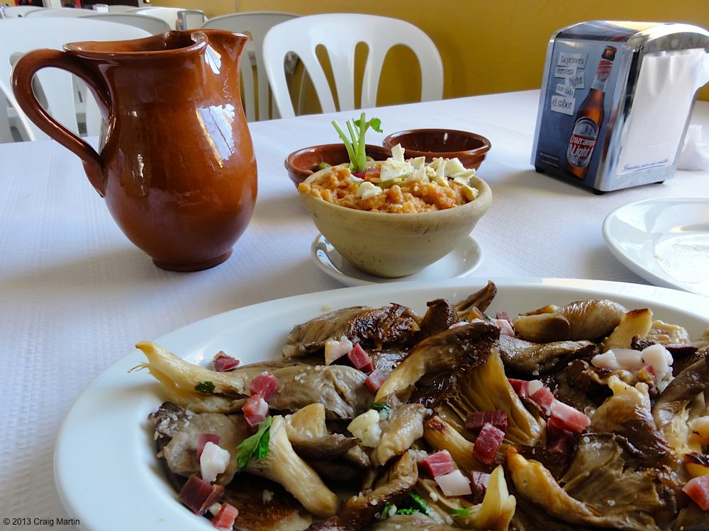 Yay for mostos!