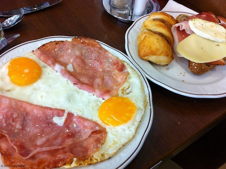 Breakfast hotel