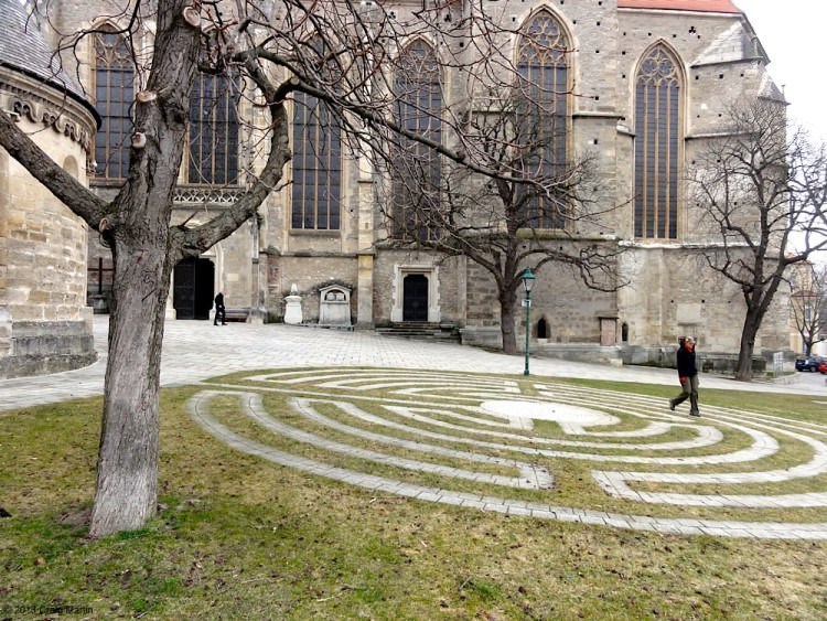 Best cities in Austria podcast 5 Linda and the labyrinth in Mödling, Austria