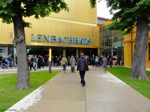 Queues at the newly-reopened Lenbachhaus were off-putting