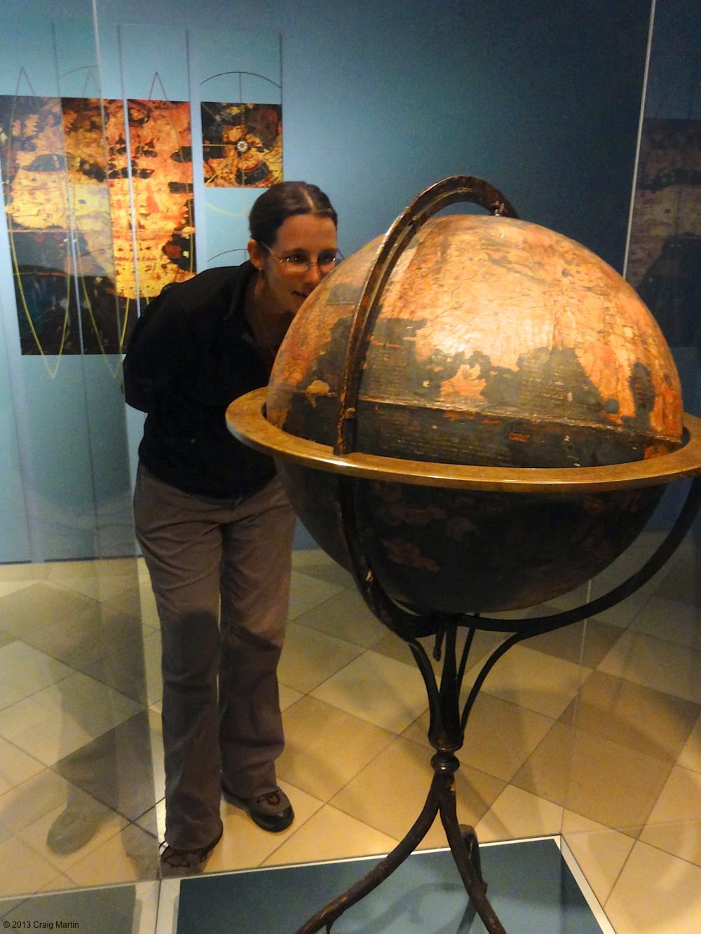 A lovely city: the Nuremberg podcast 8 The world's oldest globe at the German History Museum