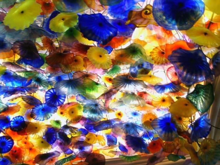 The kid-friendly side of Vegas: Is “sin city” the new “family city”? 4 chihuly glass sculpture 106780 - The kid-friendly side of Vegas: Is “sin city” the new “family city”?