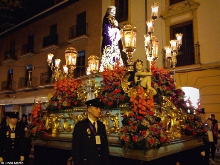 Good Friday procession in Alcal&aacute; de Henares.
