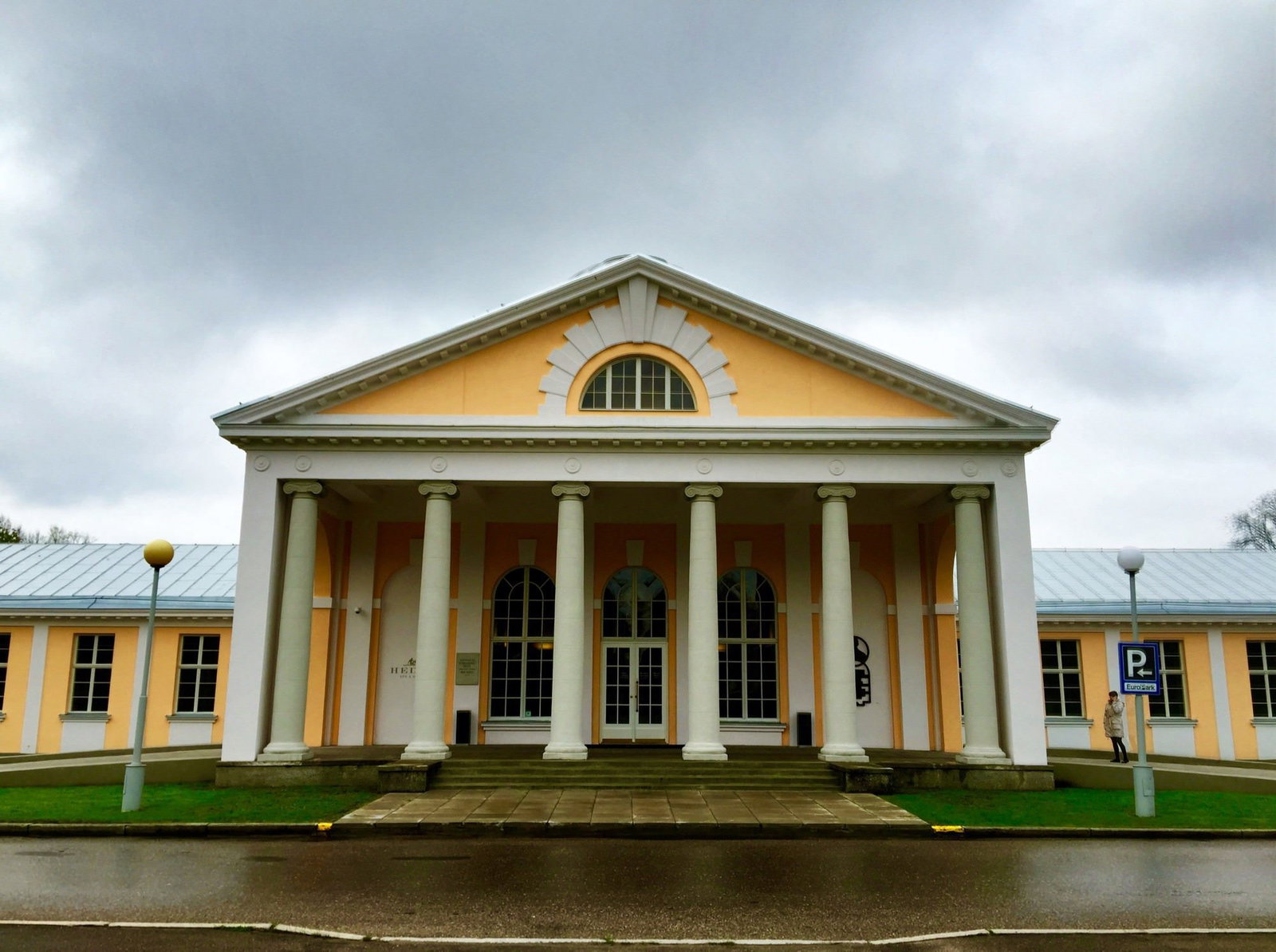 Four full days in Estonia: the Estonia podcast 5 Hendon Spa's post WWI neoclassical façade