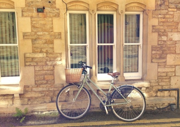 How to get around the United Kingdom: the UK transport podcast 6 Get around and exercise at the same time -- cycle in the UK.