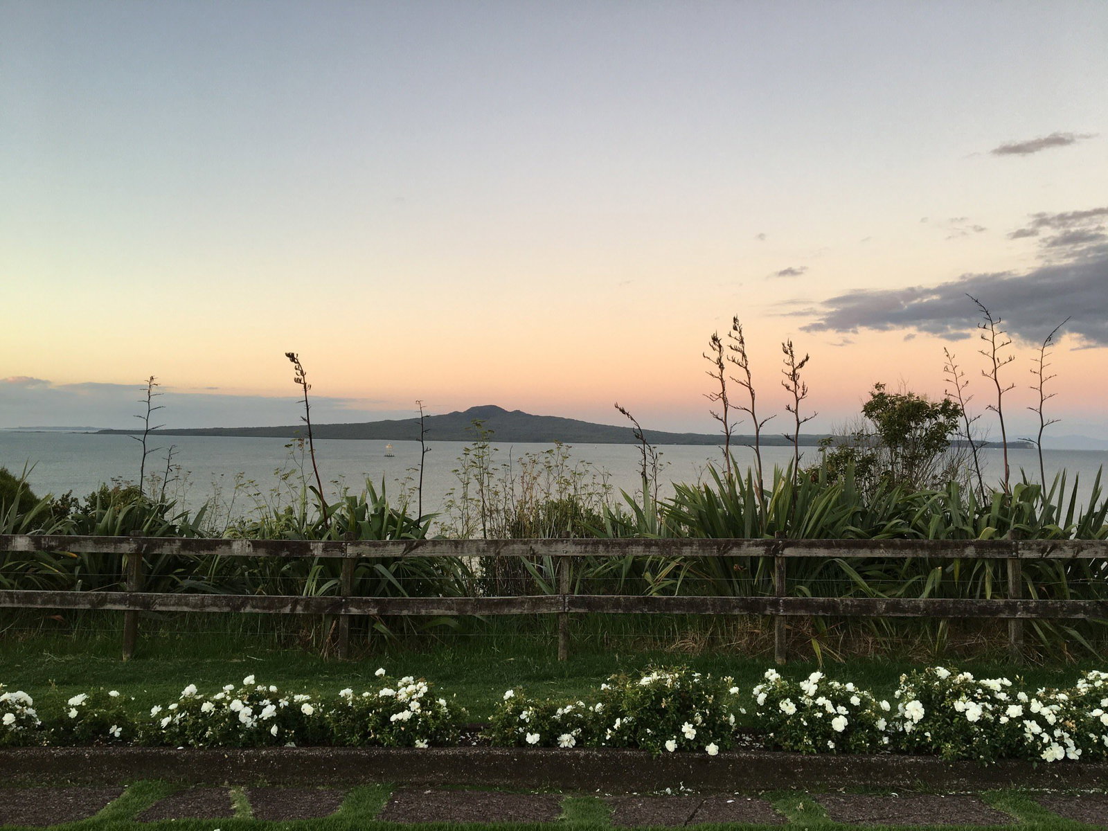 Top 5 things to do in the New Zealand summer podcast 7 Whatever you choose to do in the NZ summer, you're sure to have a good time.