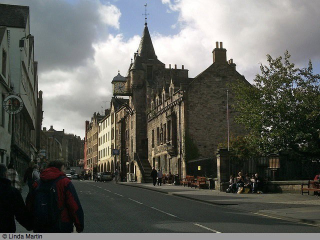 Edinburgh travel guide podcast