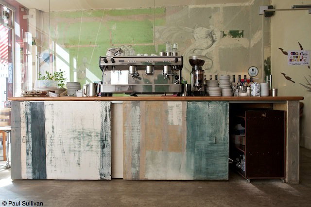 Caf&eacute; culture, Berlin. 