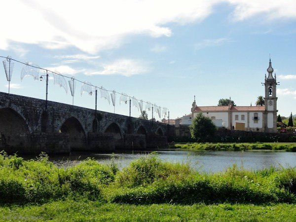 Bridge and church in Ponte de Lima, Portugal bridge and church in ponte de lima photos of portugal 06 - Travel diary 2012