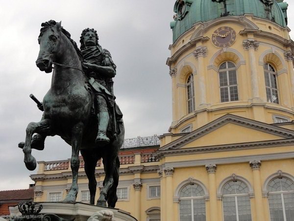 Charlottenburg palace statue in Berlin Germany charlottenburg palace statue berlin germany 07 - Travel diary 2012