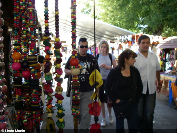 chile pucon ferria market