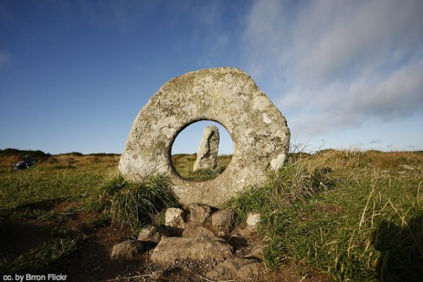 cornwall history men an tol hole in the stone england - Cornwall