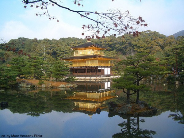 golden temple lake japan - Asia travel ideas and resources