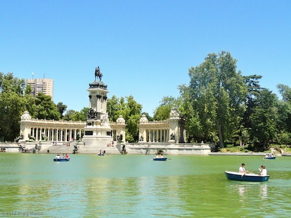 retiro park lake madrid spain - Top 5 free things to do in Madrid
