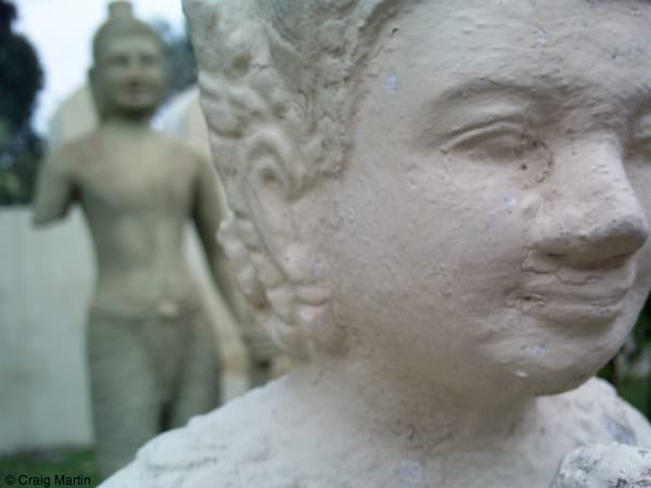 statues in the royal palace of phnom penh cambodia
