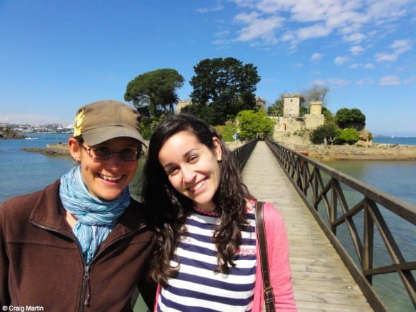 Linda and Oliva at the castle Linda and Oliva at the castle